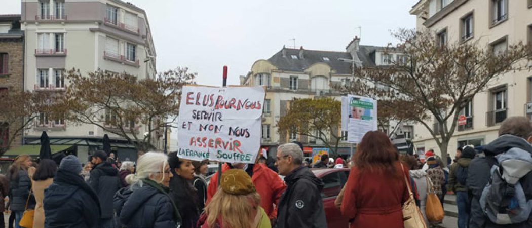 Lorient : environ 300 manifestants anti-passe défilaient ce samedi dans les rues